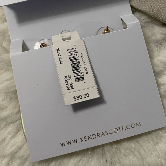 NWT Rose Gold Kendra Scott Aragon Earrings in Dichroic Glass - Picture 4 of 4